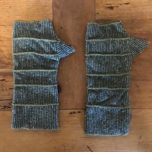 Gypsy & Lolo - Wrist Warmers